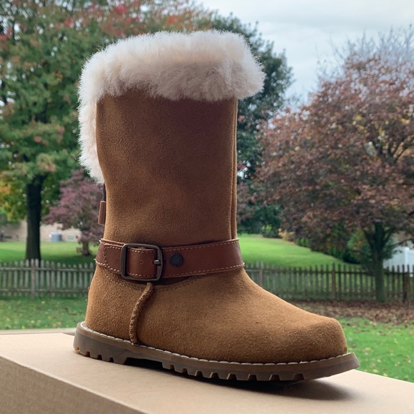 ugg nessa boot